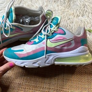 Women’s Nike Air Max 270